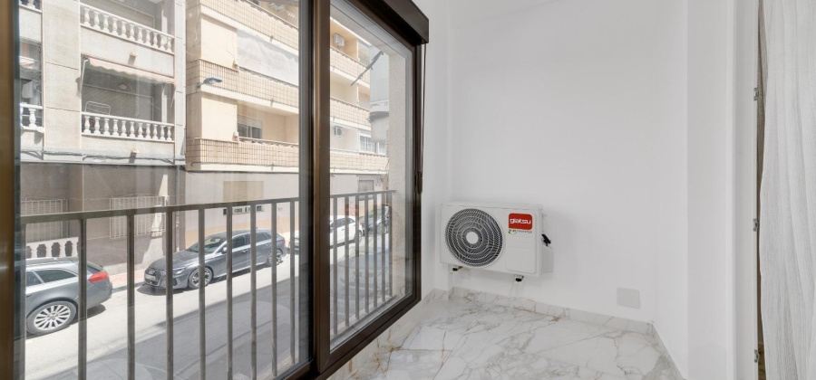 Torrevieja, Alicante, 3 Bedrooms Bedrooms, ,2 BathroomsBathrooms,Apartment,Resale,7563277651409524