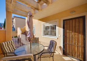 Torrevieja, Alicante, 2 Bedrooms Bedrooms, ,1 BathroomBathrooms,Villa,Resale,7563287058274119