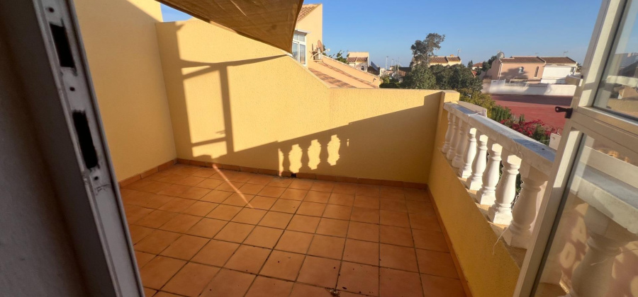 Torrevieja, Alicante, 4 Bedrooms Bedrooms, ,1 BathroomBathrooms,Villa,Resale,75632508016437328