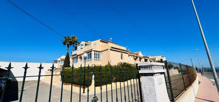 Torrevieja, Alicante, 2 Bedrooms Bedrooms, ,2 BathroomsBathrooms,Bungalow,Resale,75632159341040304