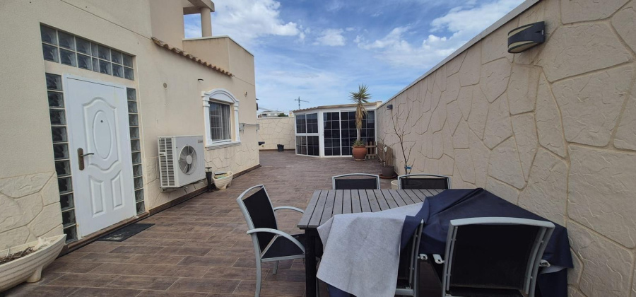 Torrevieja, Alicante, 5 Bedrooms Bedrooms, ,3 BathroomsBathrooms,Townhouse,Resale,75632173814016080