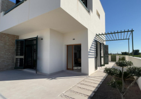 Daya Nueva, Alicante, 3 Bedrooms Bedrooms, ,3 BathroomsBathrooms,Villa,New,20955994509700784