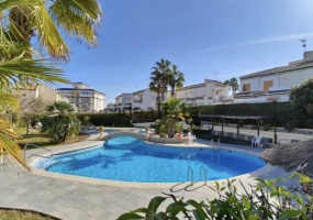 Torrevieja, Alicante, 2 Bedrooms Bedrooms, ,1 BathroomBathrooms,Townhouse,Resale,7563275200168824