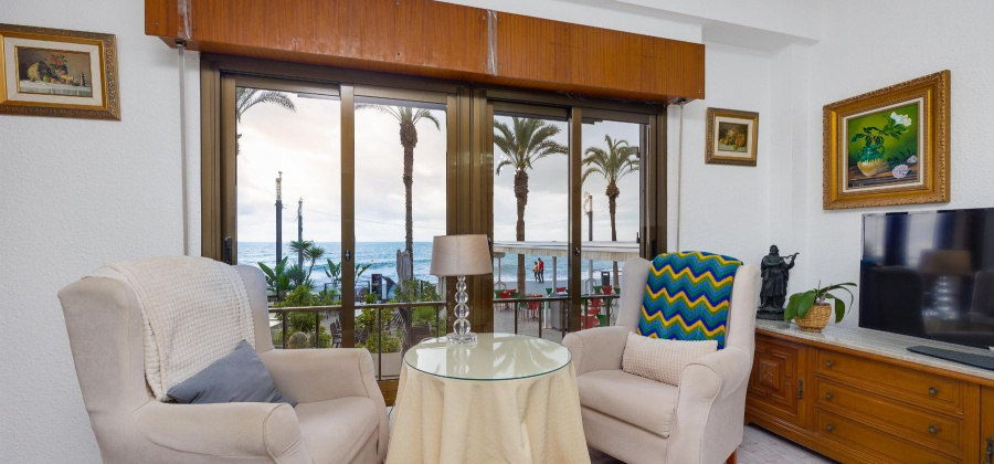 Torrevieja, Alicante, 4 Bedrooms Bedrooms, ,2 BathroomsBathrooms,Apartment,Resale,75632206696507264