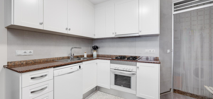 Torrevieja, Alicante, 4 Bedrooms Bedrooms, ,2 BathroomsBathrooms,Apartment,Resale,75632206696507264