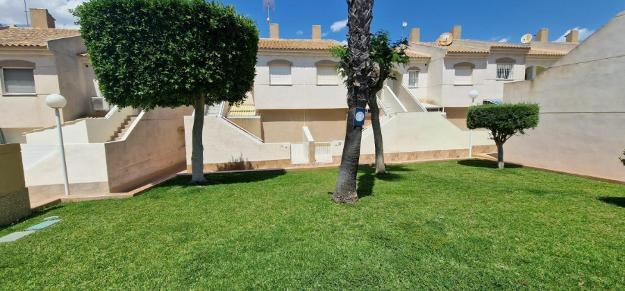 Torrevieja, Alicante, 2 Bedrooms Bedrooms, ,1 BathroomBathrooms,Bungalow,Resale,75632361353287872