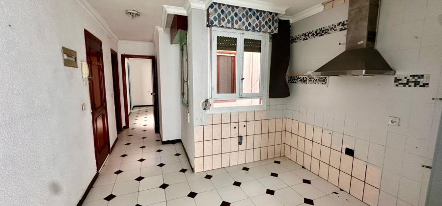 Torrevieja, Alicante, 2 Bedrooms Bedrooms, ,2 BathroomsBathrooms,Apartment,Resale,7563283489227353