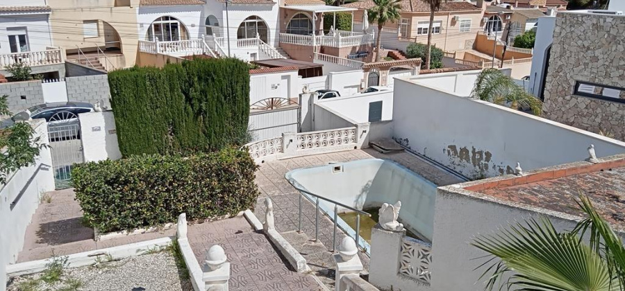Torrevieja, Alicante, 2 Bedrooms Bedrooms, ,1 BathroomBathrooms,Villa,Resale,75632142862373440
