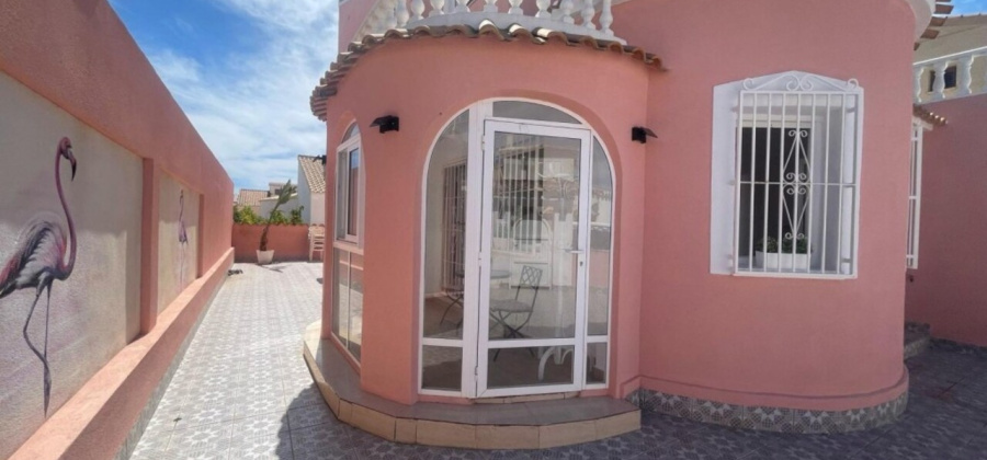 Play Flamenca, Alicante, 5 Bedrooms Bedrooms, ,2 BathroomsBathrooms,Villa,Resale,90690245140531104