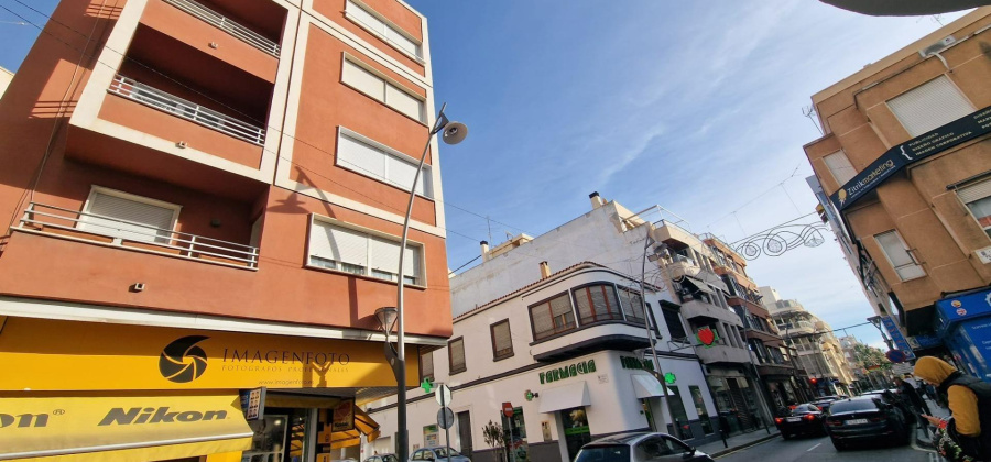 Torrevieja, Alicante, 3 Bedrooms Bedrooms, ,1 BathroomBathrooms,Apartment,Resale,75632498287470240