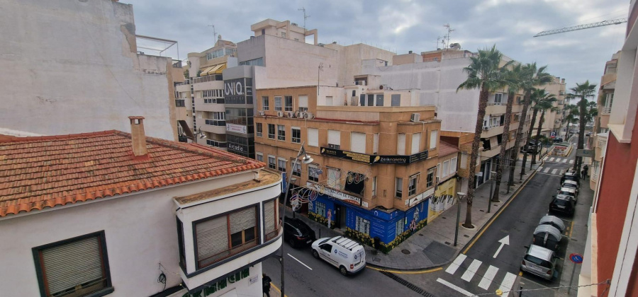 Torrevieja, Alicante, 3 Bedrooms Bedrooms, ,1 BathroomBathrooms,Apartment,Resale,75632498287470240