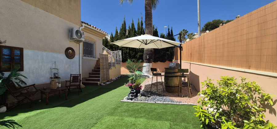 Villamartin, Alicante, 2 Bedrooms Bedrooms, ,1 BathroomBathrooms,Villa,Resale,10318668775592628
