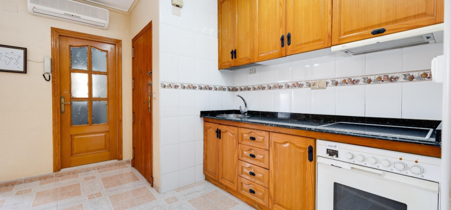 Torrevieja, Alicante, 2 Bedrooms Bedrooms, ,1 BathroomBathrooms,Apartment,Resale,75632178603219872