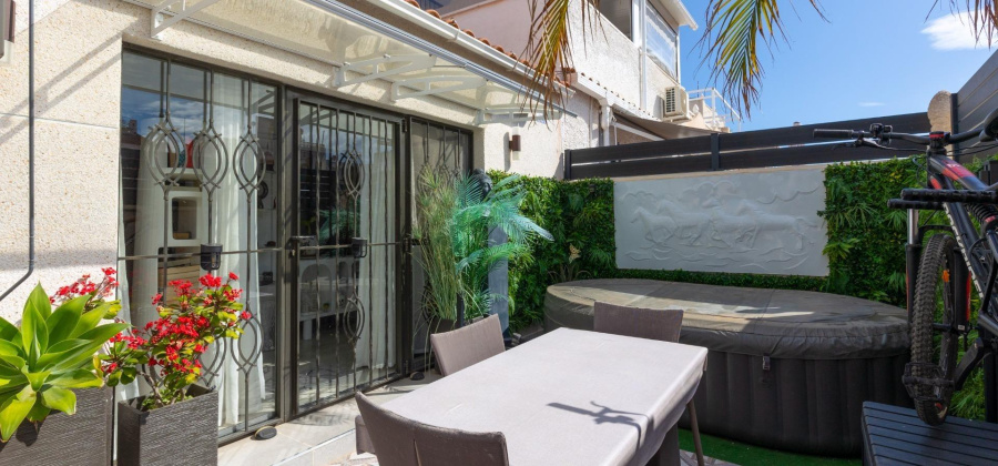 Torrevieja, Alicante, 1 Bedroom Bedrooms, ,1 BathroomBathrooms,Bungalow,Resale,75632224298773168