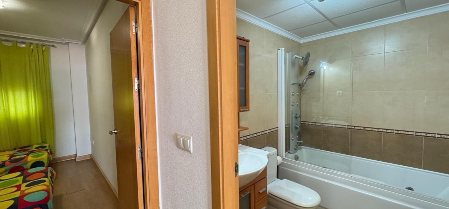 Torrevieja, Alicante, 3 Bedrooms Bedrooms, ,2 BathroomsBathrooms,Apartment,Resale,75632138822405056