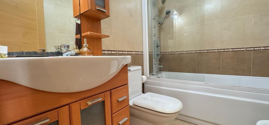 Torrevieja, Alicante, 3 Bedrooms Bedrooms, ,2 BathroomsBathrooms,Apartment,Resale,75632138822405056