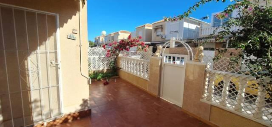 Torrevieja, Alicante, 2 Bedrooms Bedrooms, ,1 BathroomBathrooms,Bungalow,Resale,75632146131931792