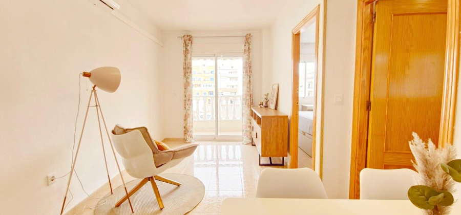 Torrevieja, Alicante, 2 Bedrooms Bedrooms, ,1 BathroomBathrooms,Apartment,Resale,75632241447242656