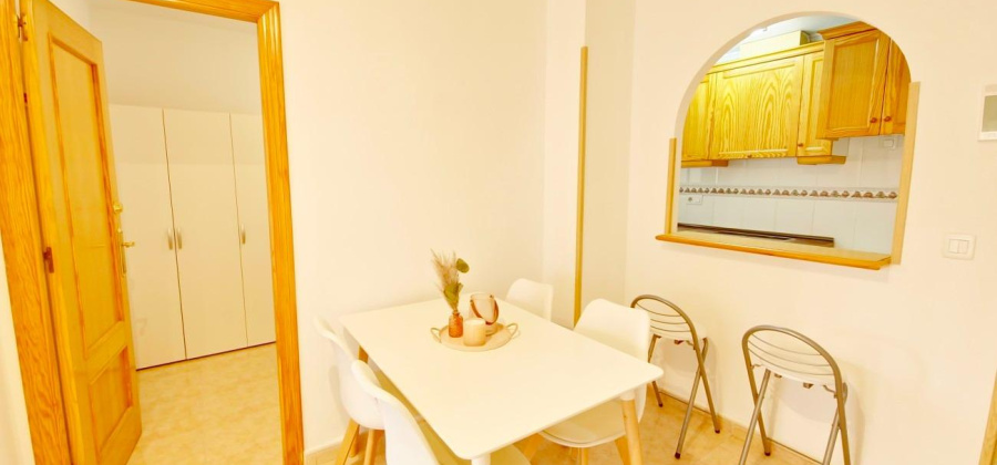 Torrevieja, Alicante, 2 Bedrooms Bedrooms, ,1 BathroomBathrooms,Apartment,Resale,75632241447242656