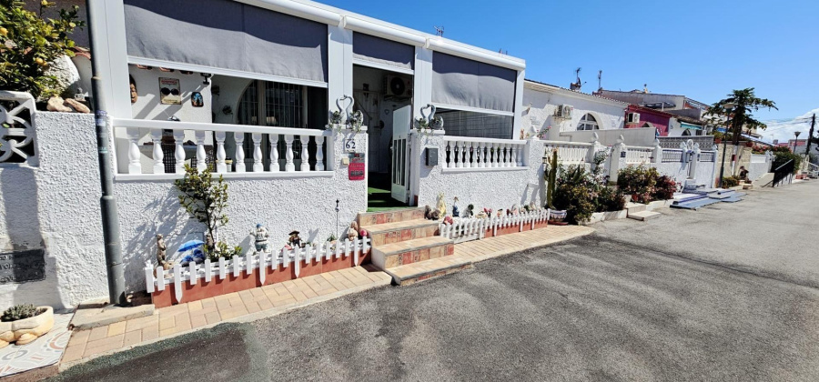 Torrevieja, Alicante, 2 Bedrooms Bedrooms, ,1 BathroomBathrooms,Bungalow,Resale,75632173519976608
