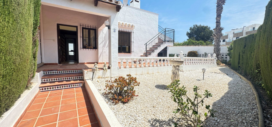 Villamartin, Alicante, 2 Bedrooms Bedrooms, ,2 BathroomsBathrooms,Villa,Resale,10318677684180376
