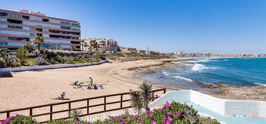 Torrevieja, Alicante, 2 Bedrooms Bedrooms, ,1 BathroomBathrooms,Townhouse,Resale,75632629520378800