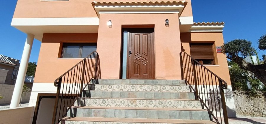 Pinar de Campoverde, Alicante, 5 Bedrooms Bedrooms, ,4 BathroomsBathrooms,Villa,Resale,20200582161583752
