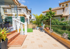 Orihuela Costa, Alicante, 2 Bedrooms Bedrooms, ,2 BathroomsBathrooms,Townhouse,Resale,328216294074700864