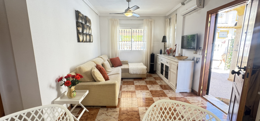 Villamartin, Alicante, 3 Bedrooms Bedrooms, ,2 BathroomsBathrooms,Townhouse,Resale,103186178059901120