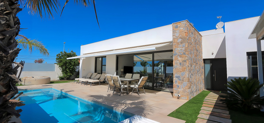 Pilar de la Horadada, Alicante, 3 Bedrooms Bedrooms, ,3 BathroomsBathrooms,Villa,Resale,70249219406091736
