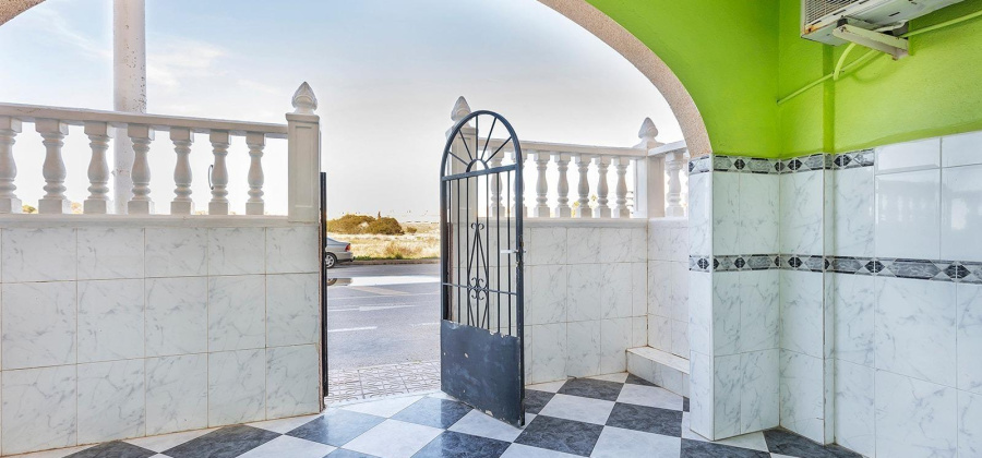 Torrevieja, Alicante, 2 Bedrooms Bedrooms, ,1 BathroomBathrooms,Apartment,Resale,75632314951505760