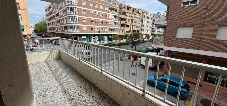 Torrevieja, Alicante, 3 Bedrooms Bedrooms, ,2 BathroomsBathrooms,Apartment,Resale,328216281626510912