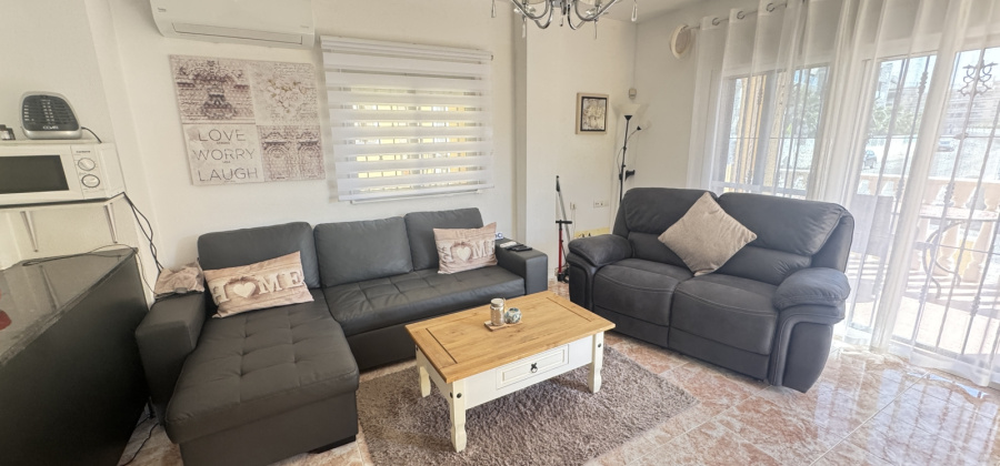 Villamartin, Alicante, 3 Bedrooms Bedrooms, ,2 BathroomsBathrooms,Villa,Resale,103186229372159136