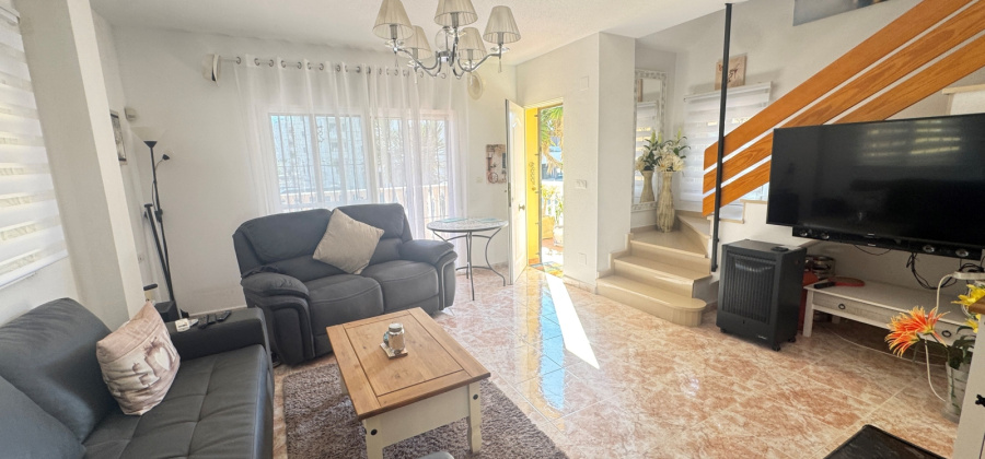 Villamartin, Alicante, 3 Bedrooms Bedrooms, ,2 BathroomsBathrooms,Villa,Resale,103186229372159136