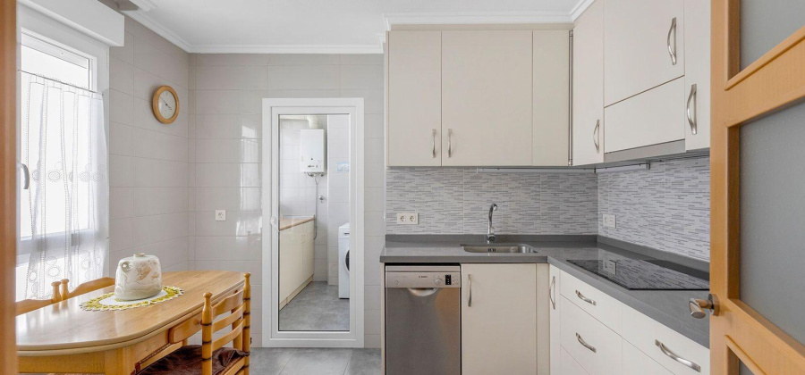 Torrevieja, Alicante, 3 Bedrooms Bedrooms, ,2 BathroomsBathrooms,Apartment,Resale,75632107447539312