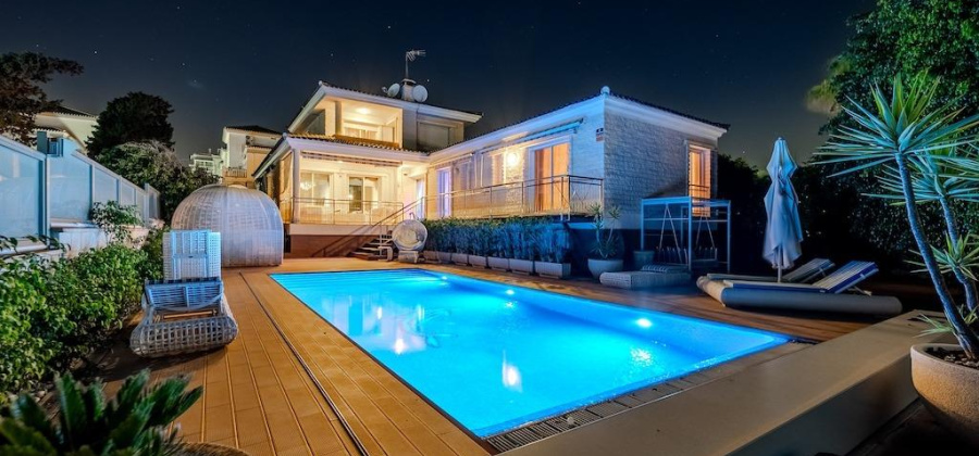 Torrevieja, Alicante, 5 Bedrooms Bedrooms, ,4 BathroomsBathrooms,Villa,Resale,209924168714790048