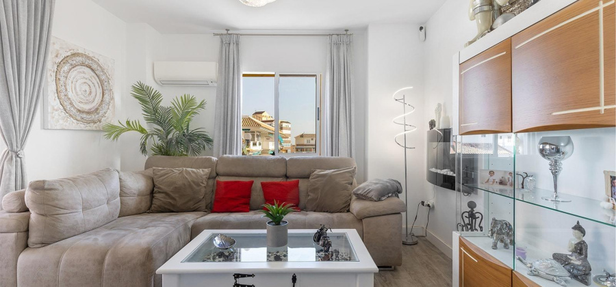 Torrevieja, Alicante, 3 Bedrooms Bedrooms, ,2 BathroomsBathrooms,Apartment,Resale,75632160900274816