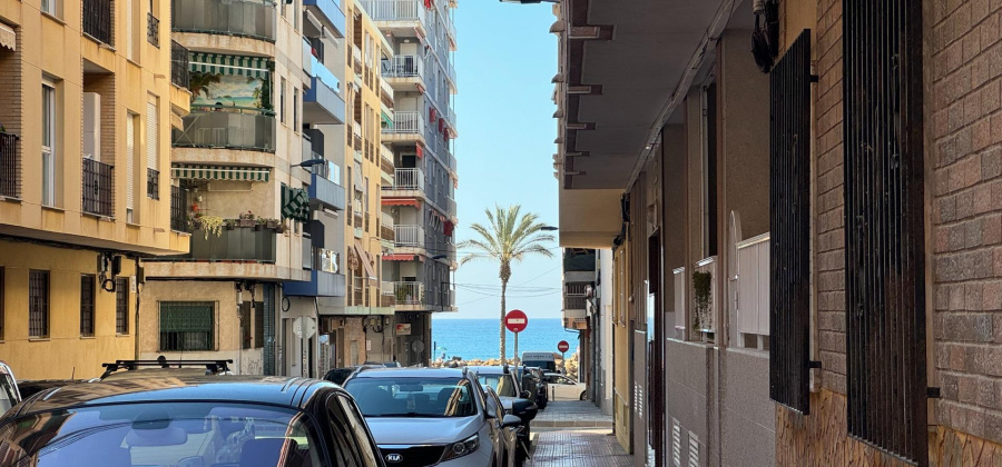 Torrevieja, Alicante, 3 Bedrooms Bedrooms, ,2 BathroomsBathrooms,Apartment,Resale,75632206252913568
