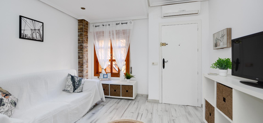 Torrevieja, Alicante, 1 Bedroom Bedrooms, ,1 BathroomBathrooms,Bungalow,Resale,75632224785296208