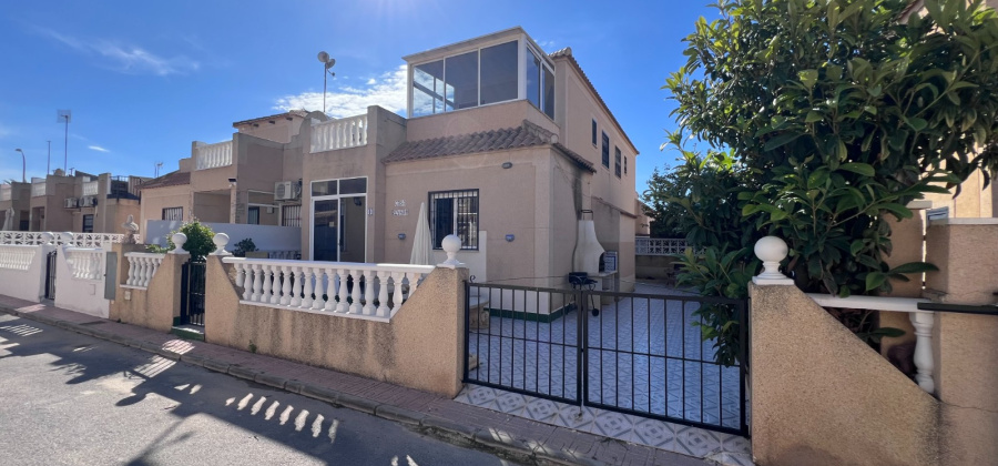Torrevieja, Alicante, 3 Bedrooms Bedrooms, ,2 BathroomsBathrooms,Townhouse,Resale,271160105031841632