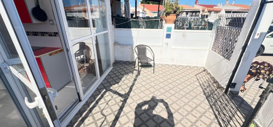 Torrevieja, Alicante, 2 Bedrooms Bedrooms, ,1 BathroomBathrooms,Bungalow,Resale,75632178091676240