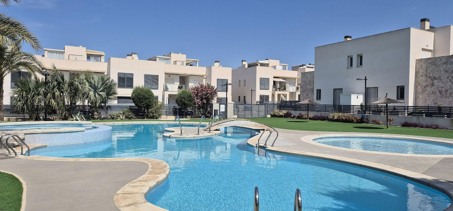 Torrevieja, Alicante, 3 Bedrooms Bedrooms, ,3 BathroomsBathrooms,Townhouse,Resale,75632348435556528