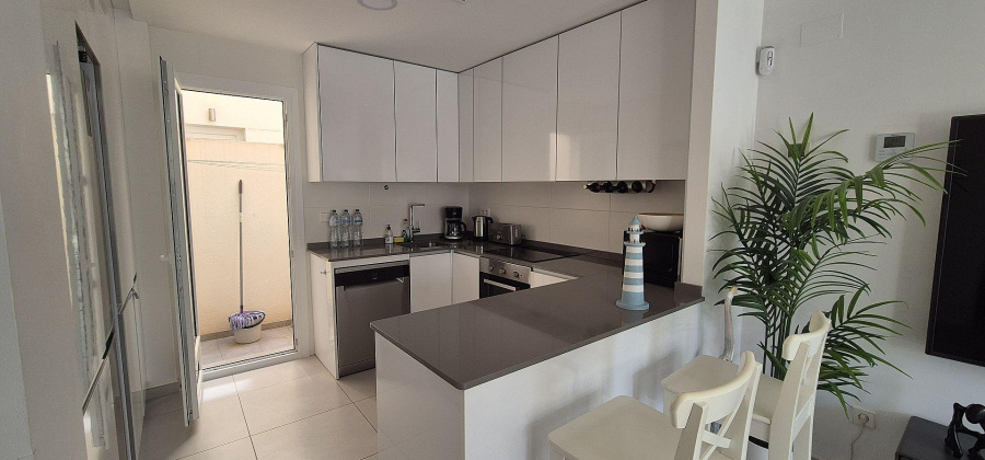 Torrevieja, Alicante, 3 Bedrooms Bedrooms, ,3 BathroomsBathrooms,Townhouse,Resale,75632348435556528