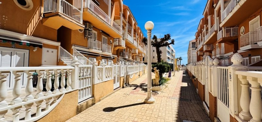 La Mata, Alicante, 2 Bedrooms Bedrooms, ,2 BathroomsBathrooms,Townhouse,Resale,291685365697668288