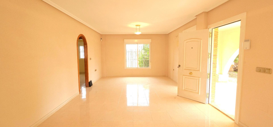 La Marina, Alicante, 3 Bedrooms Bedrooms, ,2 BathroomsBathrooms,Villa,Resale,75632211833763232
