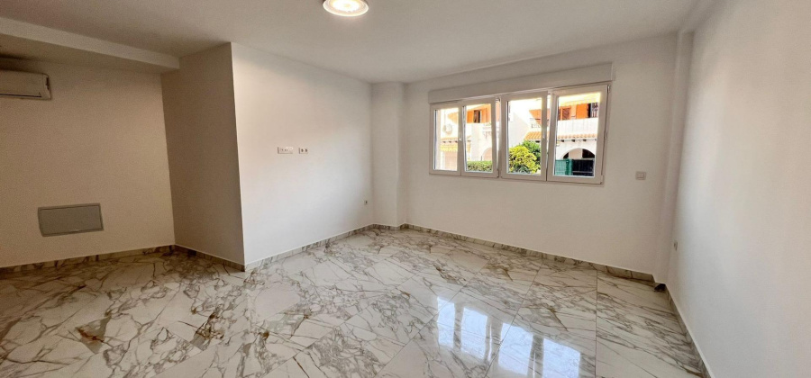 Torrevieja, Alicante, 1 Bedroom Bedrooms, ,1 BathroomBathrooms,Apartment,Resale,75632224489007440