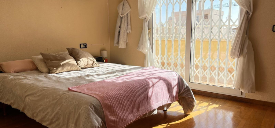Torrevieja, Alicante, 4 Bedrooms Bedrooms, ,2 BathroomsBathrooms,Apartment,Resale,75632242189116992