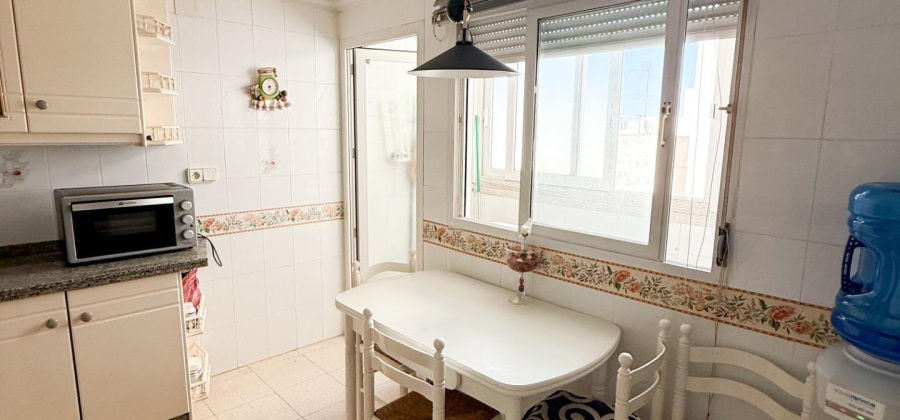 Torrevieja, Alicante, 4 Bedrooms Bedrooms, ,2 BathroomsBathrooms,Apartment,Resale,75632242189116992