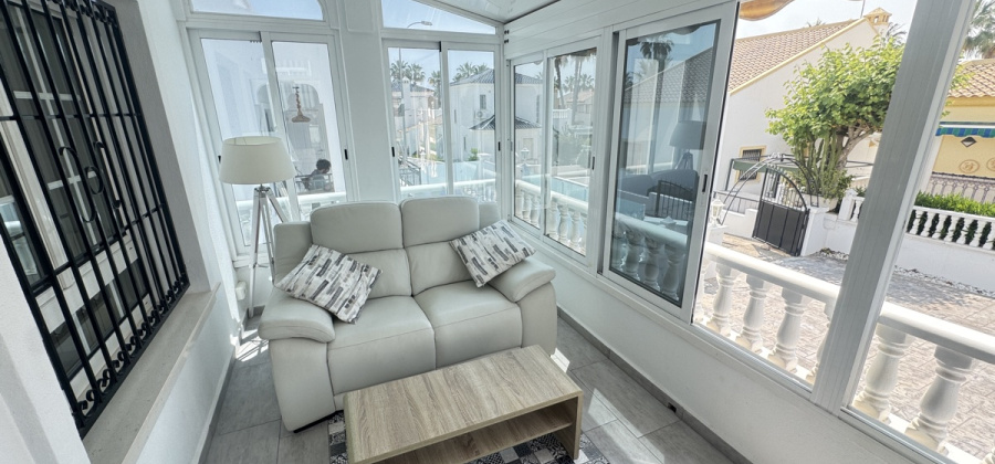Villamartin, Alicante, 3 Bedrooms Bedrooms, ,3 BathroomsBathrooms,Villa,Resale,103186638126155360