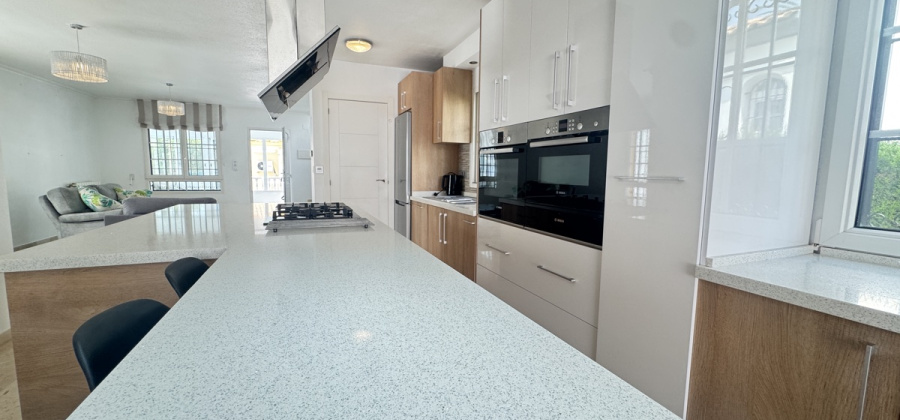 Villamartin, Alicante, 3 Bedrooms Bedrooms, ,3 BathroomsBathrooms,Villa,Resale,103186638126155360
